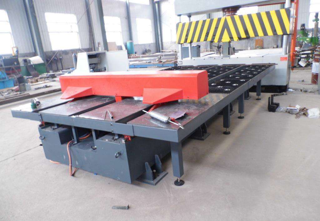 剪闆送料機(ji)和數控送料(liào)機的區别