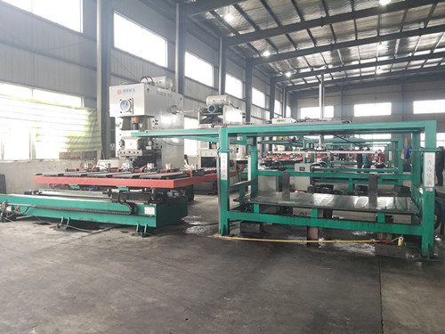 刹車片(pian)落料機(ji)是怎樣(yang)生産的(de)