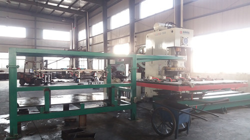 山東鋼背(bei)數控送料(liao)機